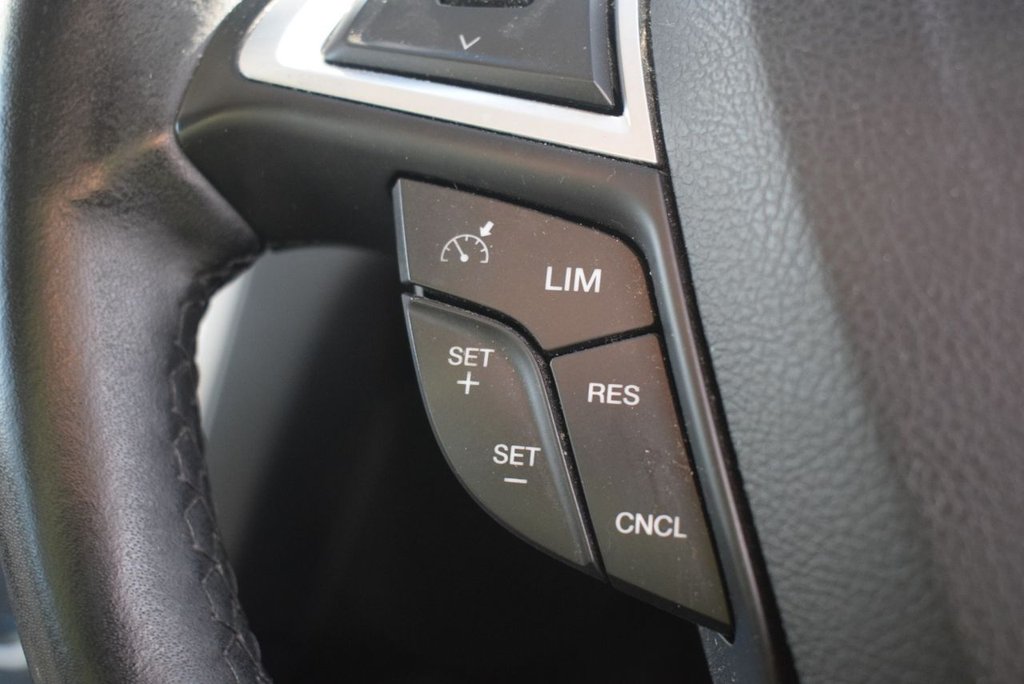Used Ford Mondeo 2017 for sale - 76118460: Photo 2