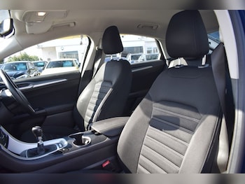 Used Ford Mondeo 2017 for sale - 76118460: Photo 4