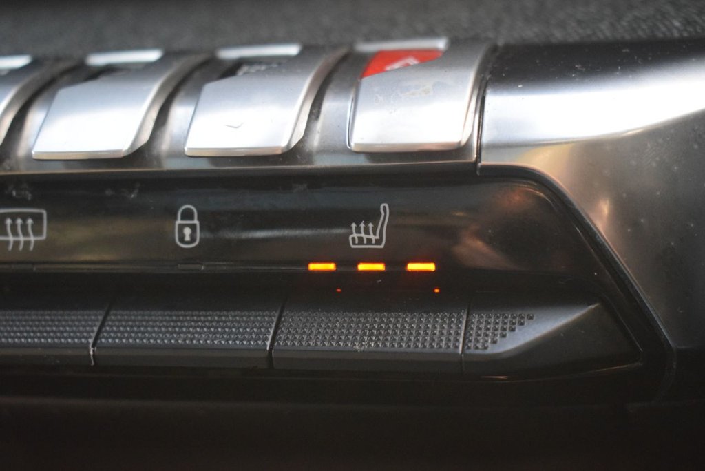 Used Peugeot 5008 2020 for sale - 77397317: Photo 17