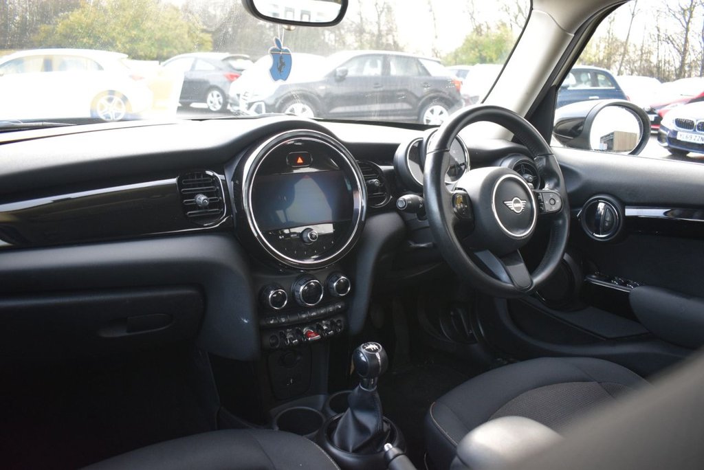 Used MINI Hatch 2021 for sale - 77026989: Photo 2