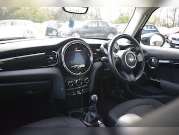 Used MINI Hatch 2021 for sale - 77026989: Photo