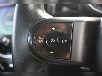 Used MINI Hatch 2021 for sale - 77026989: Photo