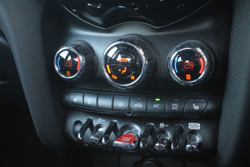 Used MINI Hatch 2019 for sale - 76900379: Photo 28