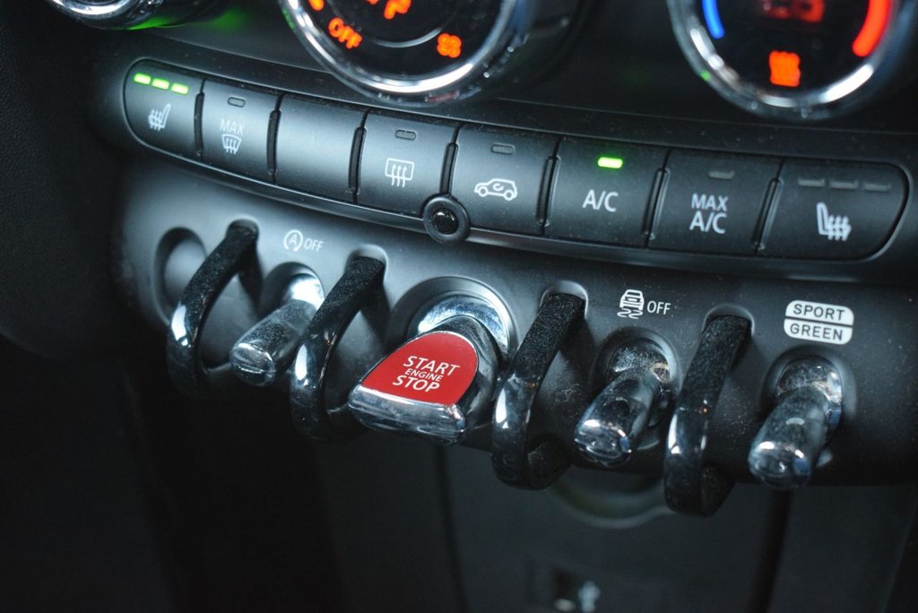 Used MINI Hatch 2019 for sale - 76900379: Photo 30