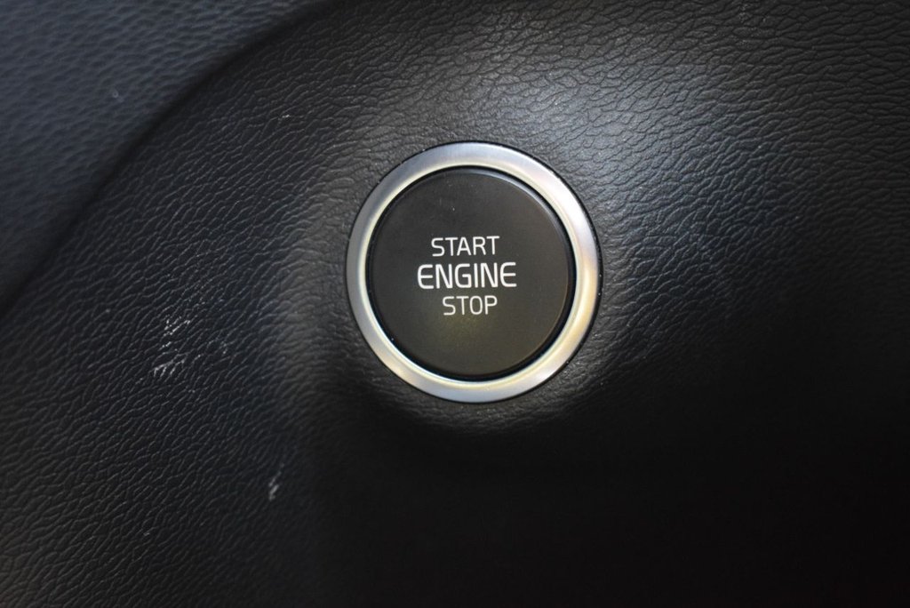 Used Volvo XC40 2021 for sale - 78172377: Photo 25