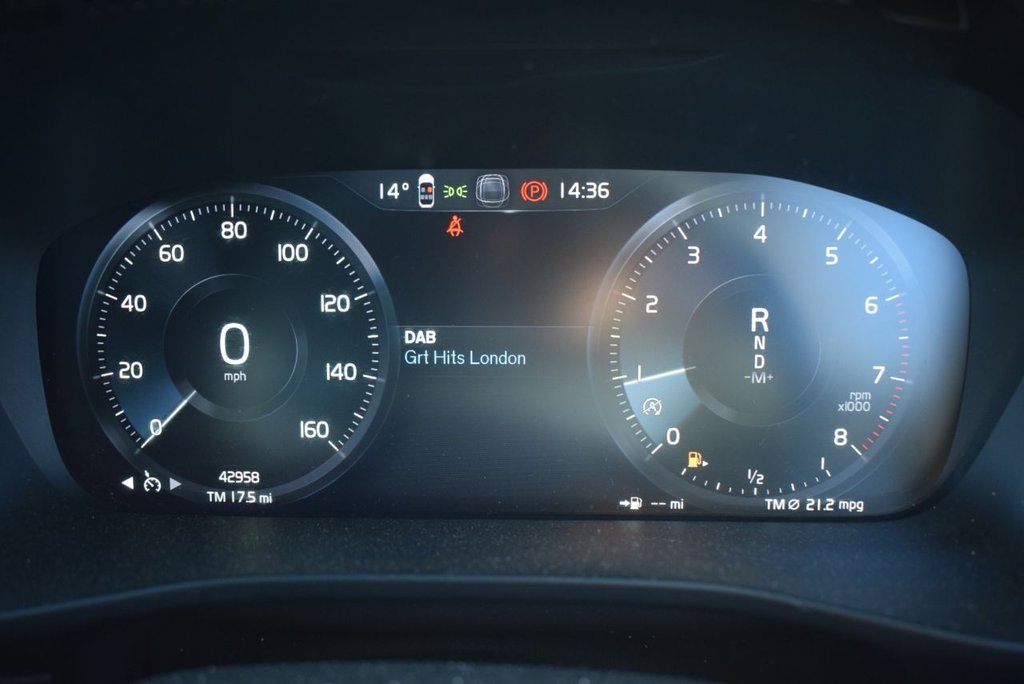 Used Volvo XC40 2021 for sale - 78172377: Photo 28