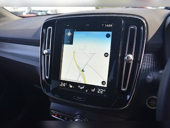 Used Volvo XC40 2021 for sale - 78172377: Photo