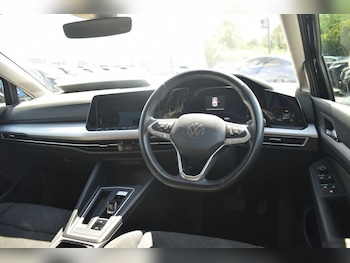Used Volkswagen Golf 2024 for sale - 79114355: Photo