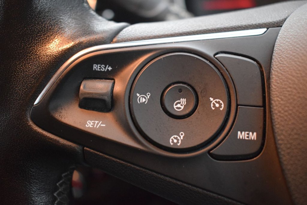 Used Vauxhall Crossland 2022 for sale - 76986239: Photo 3