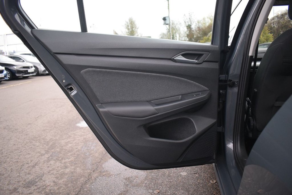 Used Volkswagen Golf 2023 for sale - 76962541: Photo 25