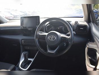 Used Toyota Yaris 2023 for sale - 79233761: Photo