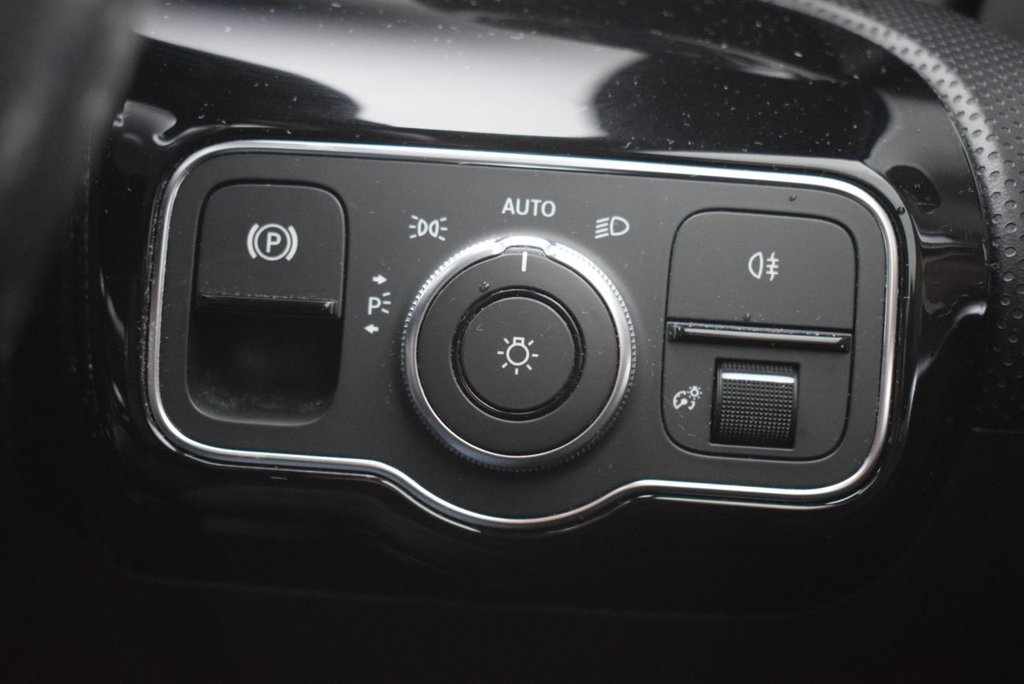 Used Mercedes-Benz A-Class 2018 for sale - 76395817: Photo 23