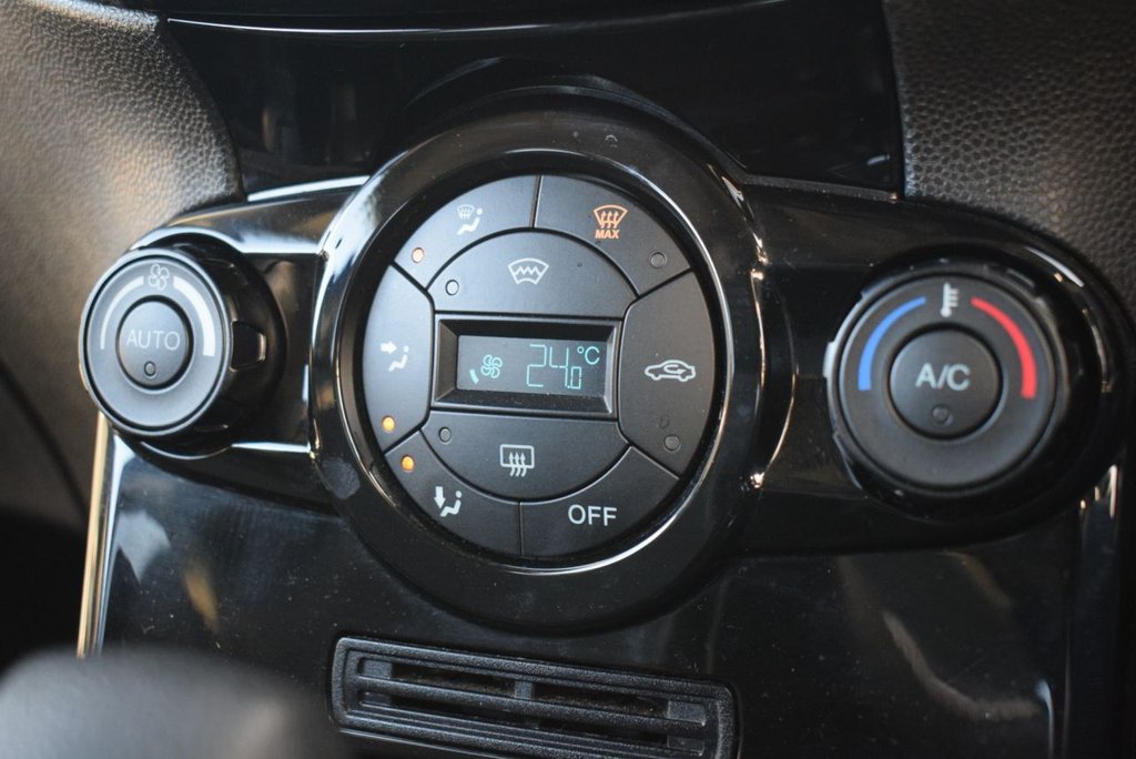 Used Ford Fiesta 2017 for sale - 78029818: Photo 24