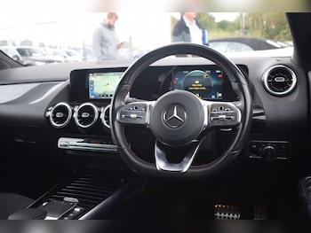 Used Mercedes-Benz GLA 2022 for sale - 76092370: Photo 3