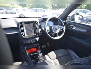 Used Volvo XC40 2022 for sale - 78557135: Photo