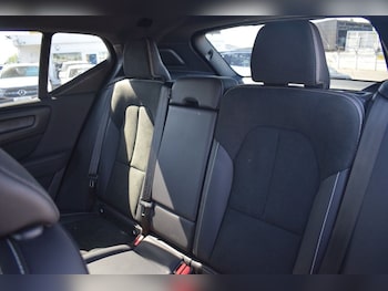 Used Volvo XC40 2022 for sale - 78557135: Photo