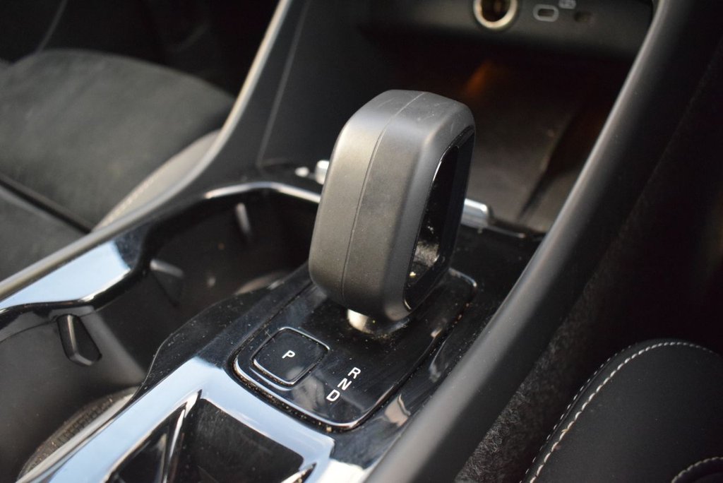 Used Volvo XC40 2024 for sale - 76821112: Photo 26