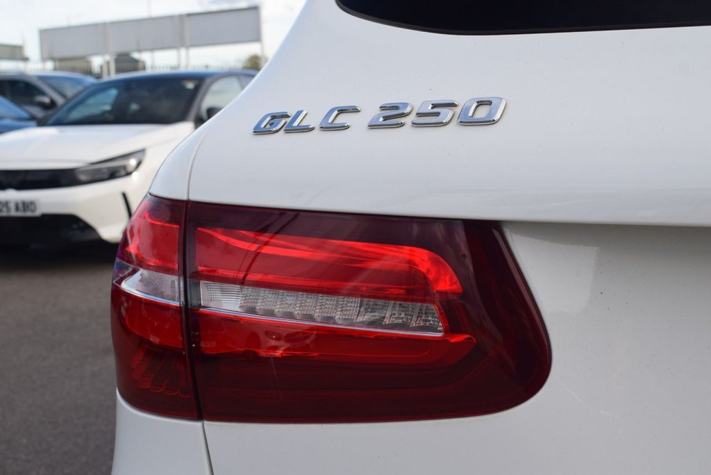 Used Mercedes-Benz GLC 2018 for sale - 76356588: Photo 12