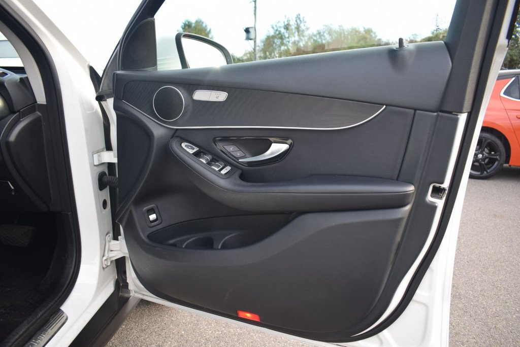 Used Mercedes-Benz GLC 2018 for sale - 76356588: Photo 28