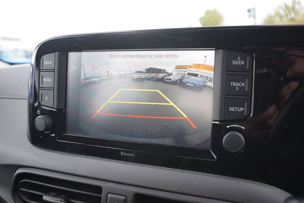 Used Hyundai i10 2023 for sale - 76376281: Photo 2