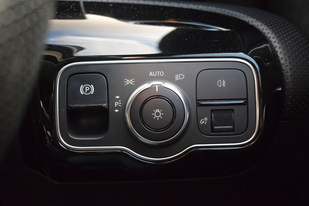 Used Mercedes-Benz A-Class 2019 for sale - 76900334: Photo 33