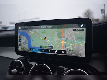 Used Mercedes-Benz GLC 2021 for sale - 77557682: Photo