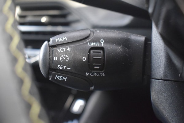 Used Peugeot 2008 2020 for sale - 76223677: Photo 25