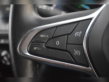 Used Renault Arkana 2022 for sale - 77369789: Photo