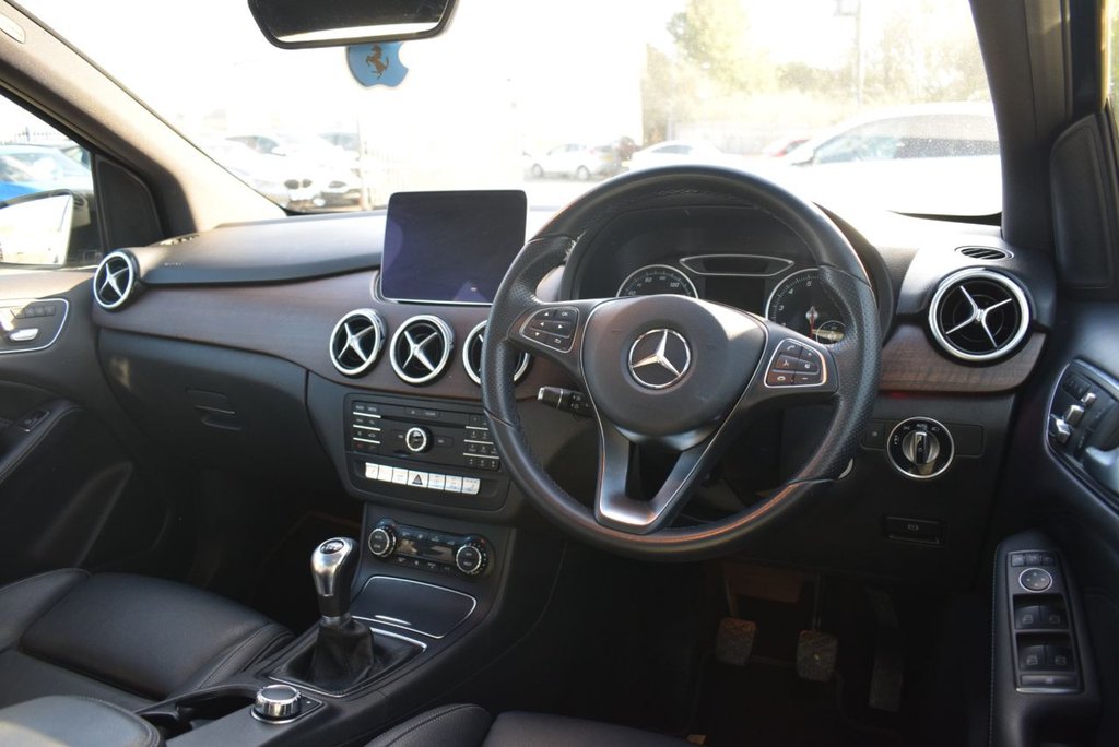 Used Mercedes-Benz B Class 2019 for sale - 76367378: Photo 24