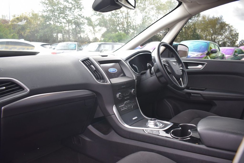 Used Ford Galaxy 2022 for sale - 76396237: Photo 3