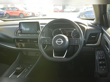 Used Nissan Qashqai 2023 for sale - 77680275: Photo