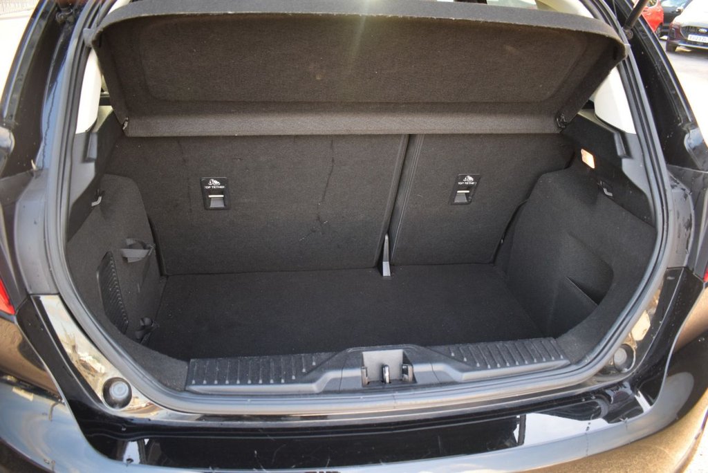 Used Ford Fiesta 2018 for sale - 76582509: Photo 20