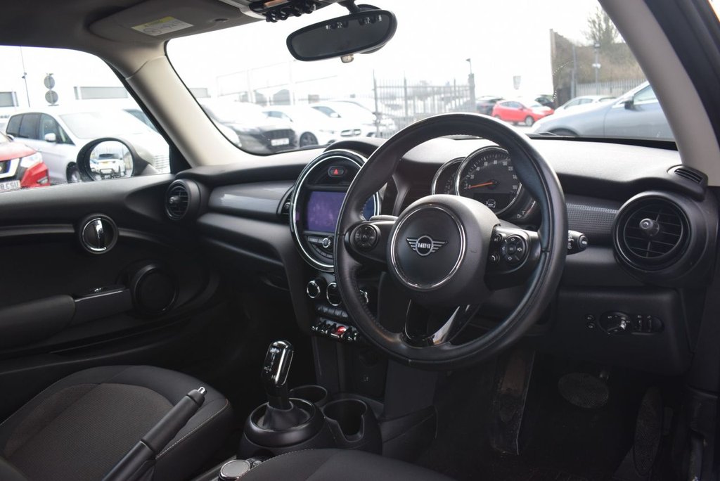 Used MINI Hatch 2018 for sale - 77397333: Photo 3