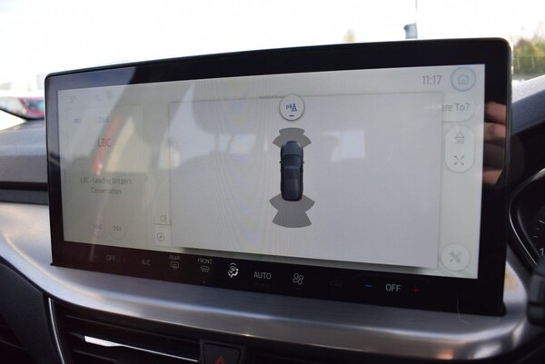 Used Ford Focus 2023 for sale - 75176061: Photo 4