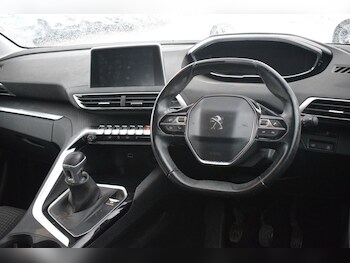 Used Peugeot 3008 2018 for sale - 76173284: Photo 3