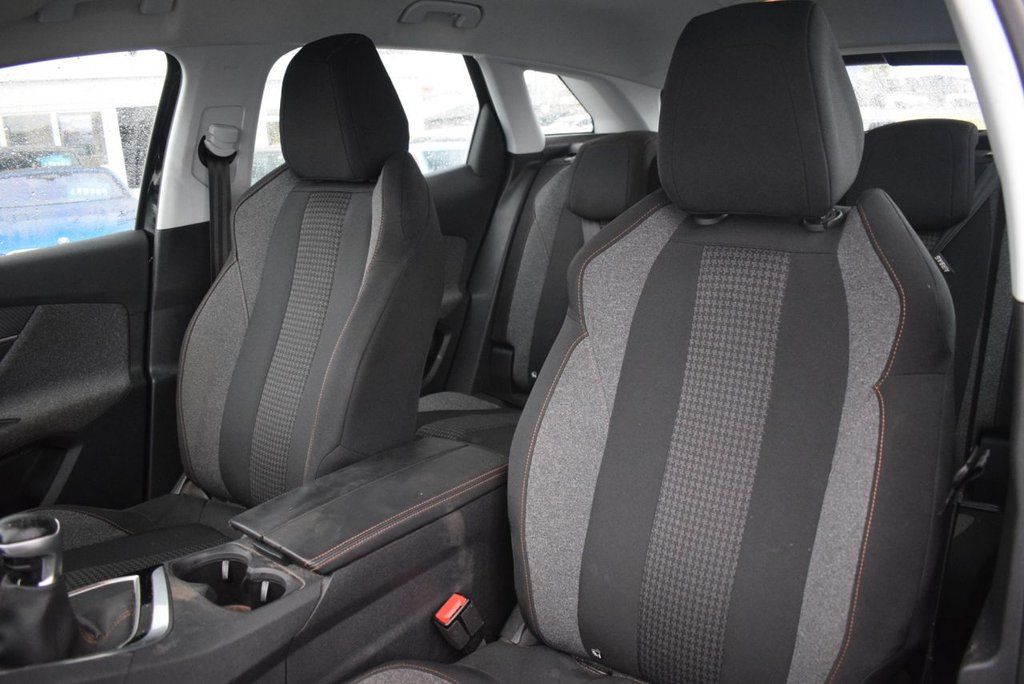 Used Peugeot 3008 2018 for sale - 76173284: Photo 4