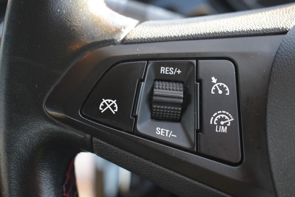 Used Vauxhall Corsa 2015 for sale - 76820377: Photo 2