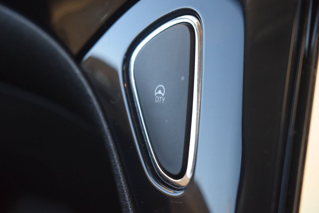 Used Vauxhall Corsa 2015 for sale - 76820377: Photo 21