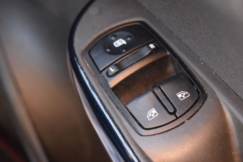 Used Vauxhall Corsa 2015 for sale - 76820377: Photo 28