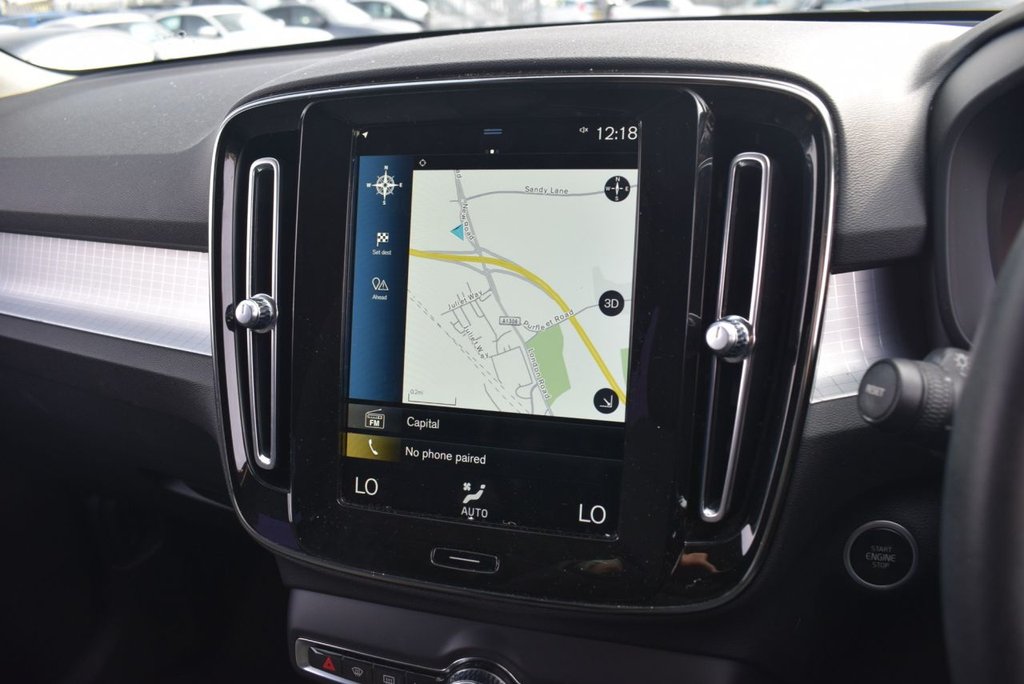 Used Volvo XC40 2021 for sale - 77967656: Photo 2