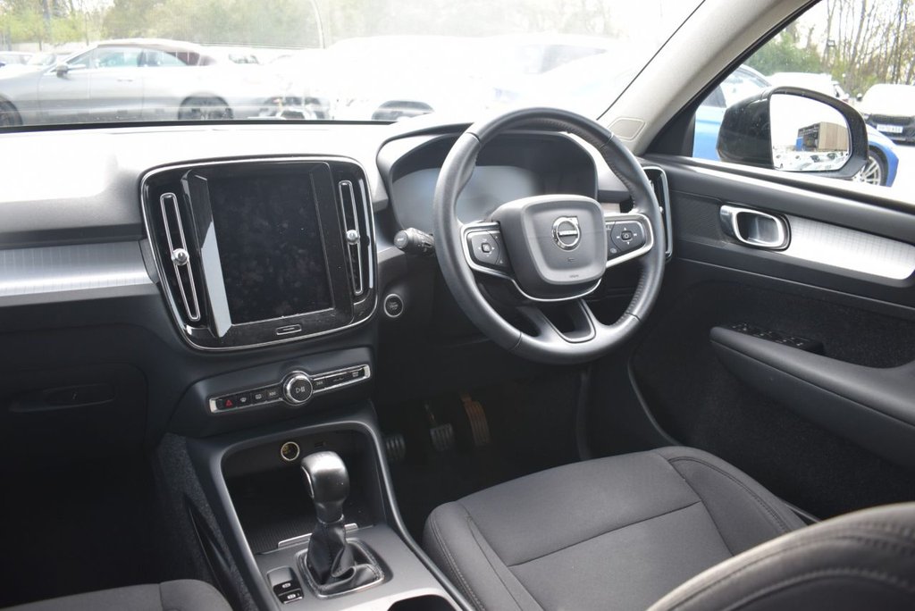 Used Volvo XC40 2021 for sale - 77967656: Photo 3