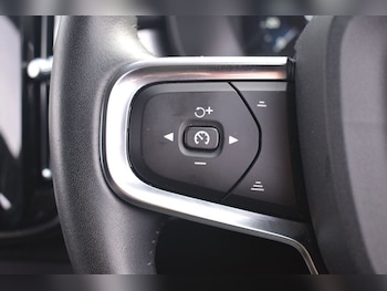 Used Volvo XC40 2021 for sale - 77967656: Photo