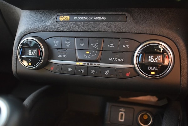 Used Ford Focus 2021 for sale - 76092415: Photo 2