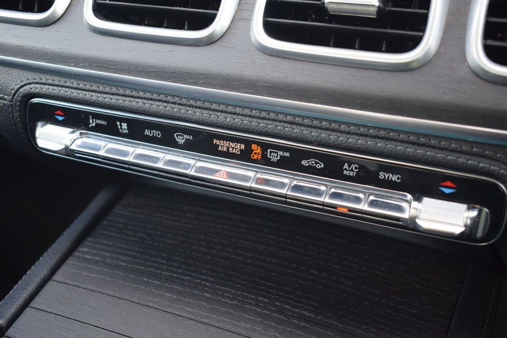 Used Mercedes-Benz GLE 2020 for sale - 76642340: Photo 30