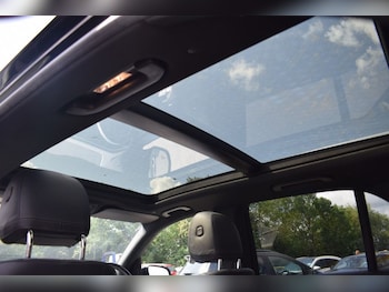 Used Mercedes-Benz GLE 2020 for sale - 76642340: Photo