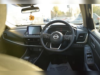 Used Nissan Qashqai 2023 for sale - 76820702: Photo