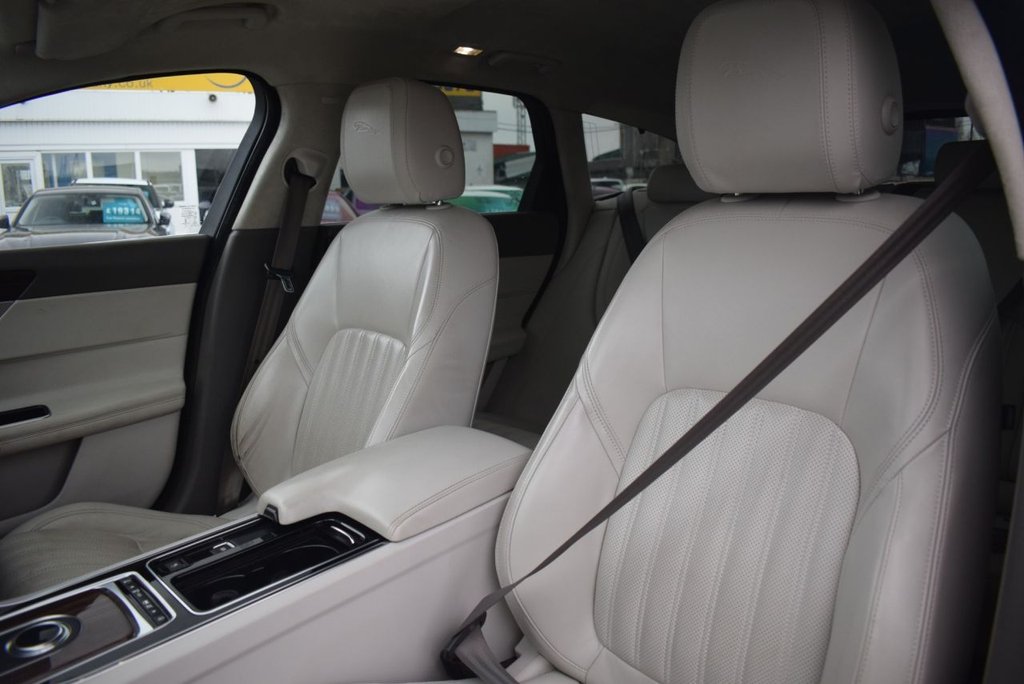 Used Jaguar XF 2018 for sale - 77498680: Photo 18