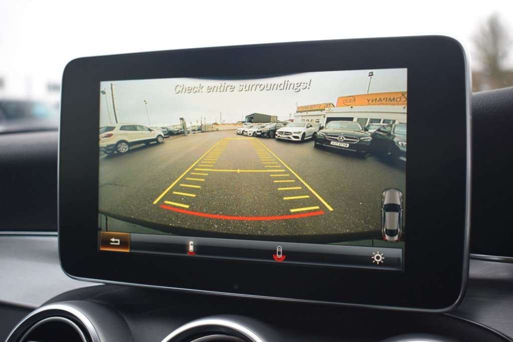 Used Mercedes-Benz C Class 2018 for sale - 77547337: Photo 2