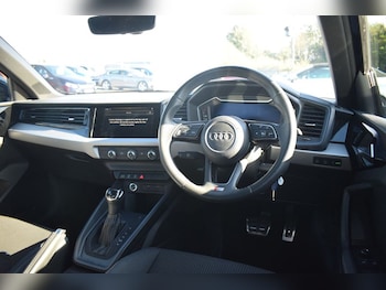 Used Audi A1 2019 for sale - 76092421: Photo 3