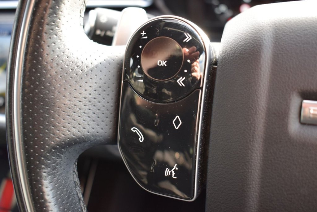 Used Land Rover Range Rover Velar 2020 for sale - 77263443: Photo 32